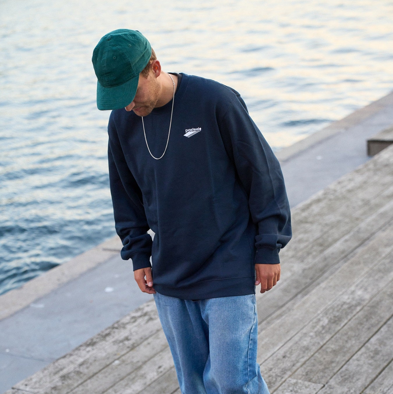 TONAL EMB O.G. CREWNECK - NAVY