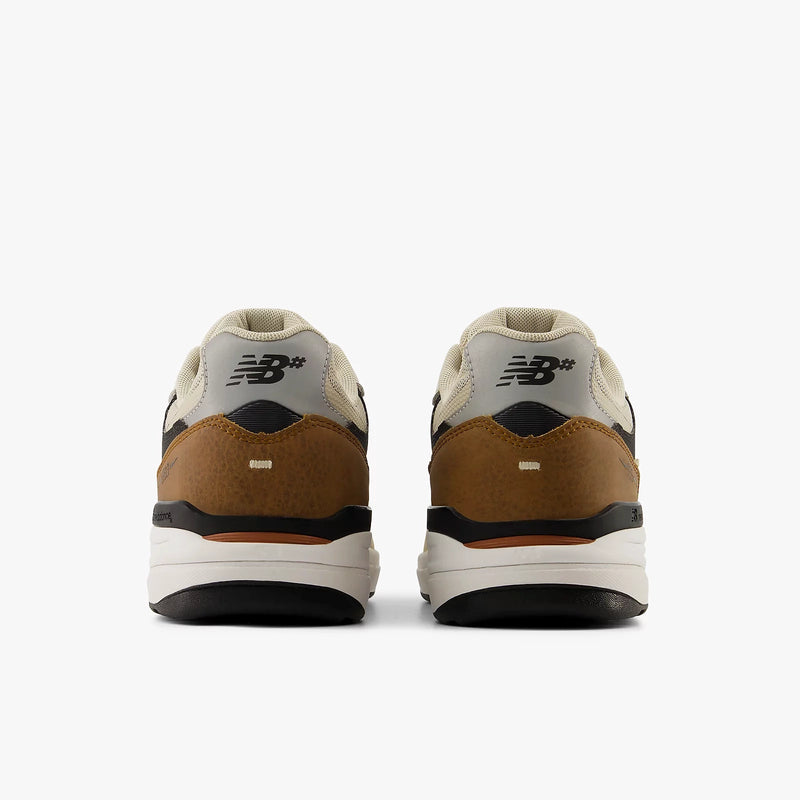 NB NUMERIC - REYNOLDS 933 - QUICKSAND/SEA SALT